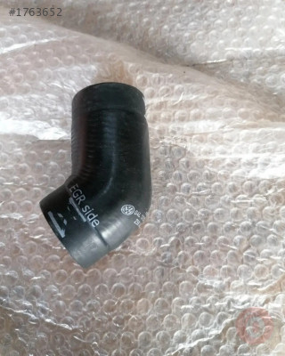 04L131521M 04L131525D EGR BAĞLANTI HORTUMU VW ARTEON GOLF PASSAT