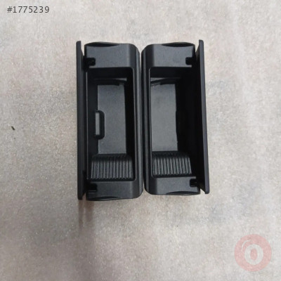 4G8857406/4G8857407 ARKA KAPI KÜLLÜKLERİ SOL VE SAĞ TOUAREG