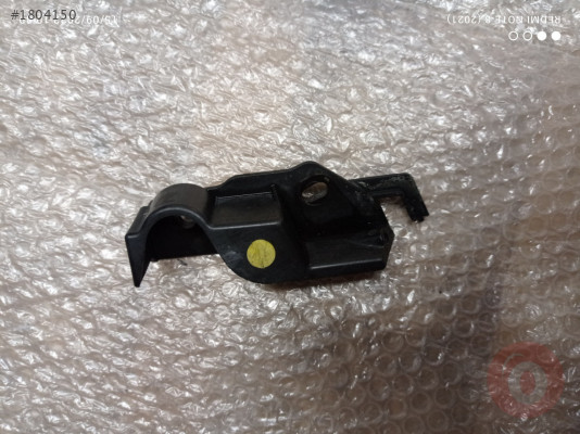 8K0807284E ÖN TAMPON BRAKETİ SAĞ AUDİ A4 2013>> FARKLI ÜRÜN