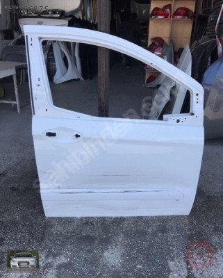 COURİER SAĞ ÖN KAPI