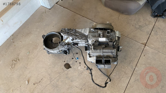 VW JETTA KALORİFER KAZANI ORJ ÇIKMA