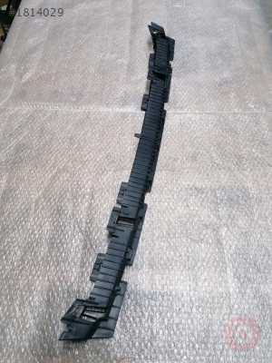 3G8807963 ÖN TAMPON DESTEK BRAKETİ
