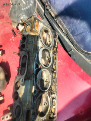 Renault 12 silindir kapağı