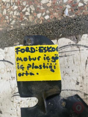 FORD ESCORT ÖN PANJUR ÜST PLASTİĞİ ORJİNAL ÇIKMA