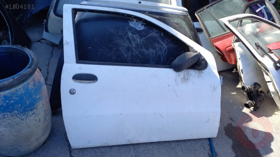fiat palio van sağ ön çamurluk