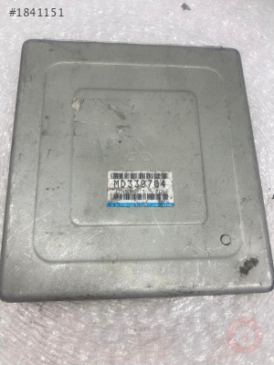 MITSUBISHI COLT CARISMA MD330704 E2T65680 ECU MOTOR
