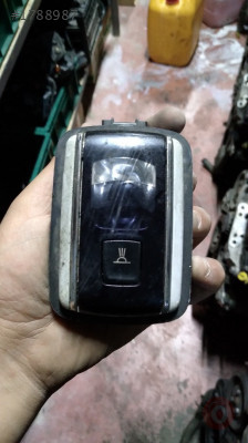 PEUGEOT 508 TAVAN LAMBASI ORJİNAL ÇIKMA PEJO