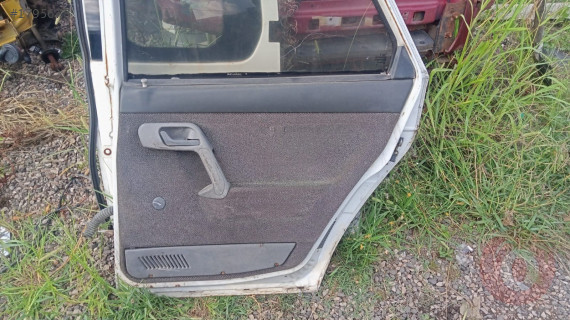 lada vega çıkma sağ arka kapı döşemesi