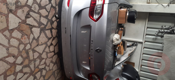 Renault Fluance Arka Camurluk Orjinal çıkma