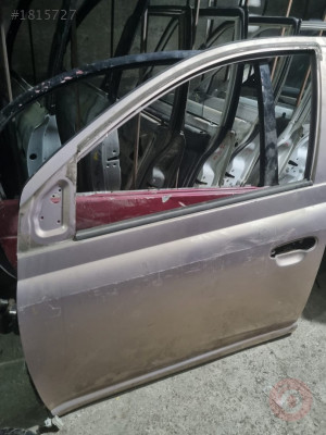 03-05 TOYOTA VERSO SOL ÖN KAPI