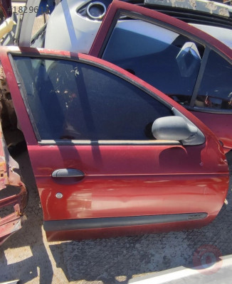 1998-2003 RENAULT MEGANE 1 SAĞ ÖN KAPI