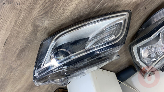 AUDİ Q5 ÇIKMA SOL FAR