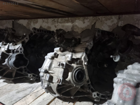 13-18 TOYOTA RAV4 ÇIKMA TEMİZ ŞANZUMAN