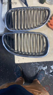 BMW E60 ÖN TAMPON IZGARASI