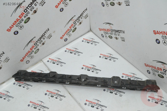 VOLKSWAGEN GOLF ORTA TAMPON BRAKETİ 5G6807863