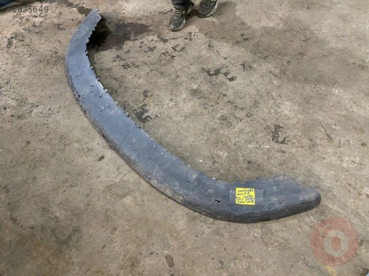 VOLKSWAGEN GOLF 5 ÖN TAMPON ALT KARLIĞI 2004-2009 MODEL ORJİ