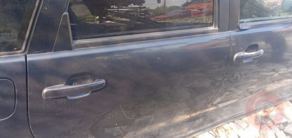 2011 model seat ibiza 16v çıkma sağ kapı kolu takımı