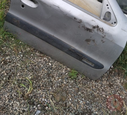 citroen xsara çıkma sağ ön kapı bandı
