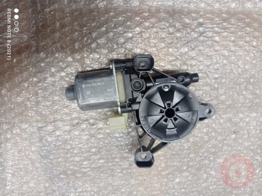 5Q0959801A CAM KALDIRMA MOTORU SOL ÖN GOLF KAROQ KODİAQ SÜPE