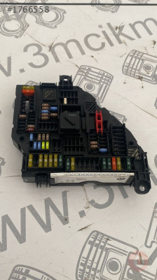 BMW X3 X DRİVE  F25 F10 F11 SİGORTA KUTUSU 1670499-1