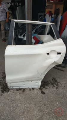QASHQAİ SOL ARKA KAPI