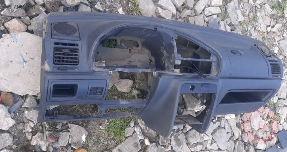 1998 citroen berlingo 1.9 çıkma göğüslük torpido