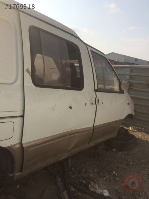 Nissan Vanetto çıkma sağ ön kapı