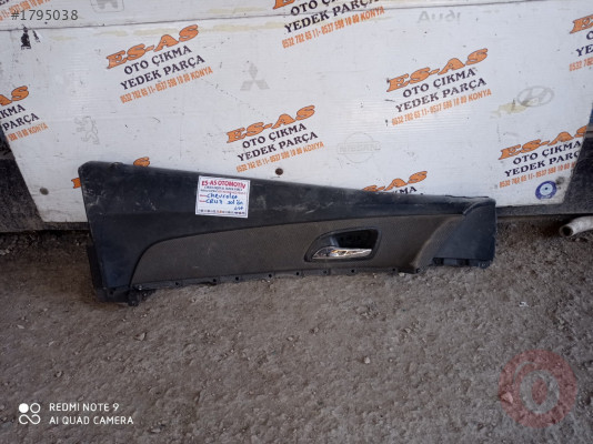 Chevrolet Cruze Sol Ön Kapı Döşemesi Üst Kısım