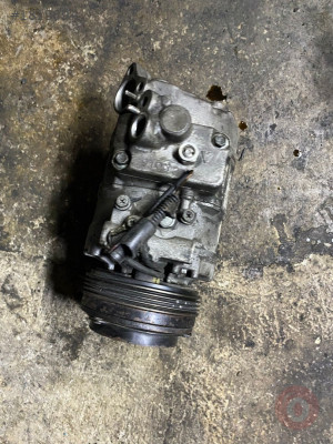 BMW E39 520İ KLİMA KOMPRESÖRÜ ÇIKMA