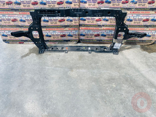 Hyundai i20 ön panel (çıkma parça)