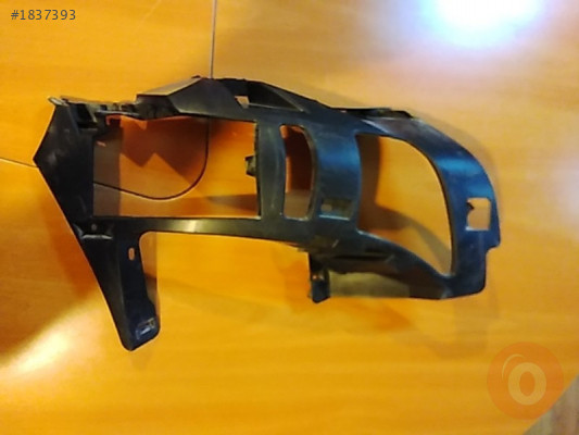 Peugeot 3008 sağ tampon braketi çıkma orj 9814675080