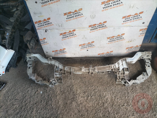 Ford Focus 3 ön panel 2011-2013