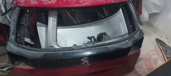 PEUGEOT  3008 ORJİNAL ÇIKMA BAGAJ KAPAĞI