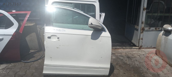 2009 AUDİ Q7 SAĞ İKİ KAPI HATASIZ BOYASIZ ORJ ÇIKMA
