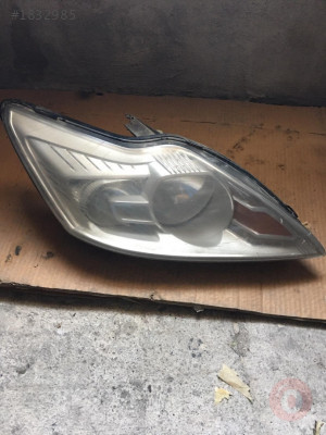 2011 FORD FOCUS SAĞ FAR ÇIKMA PARÇA