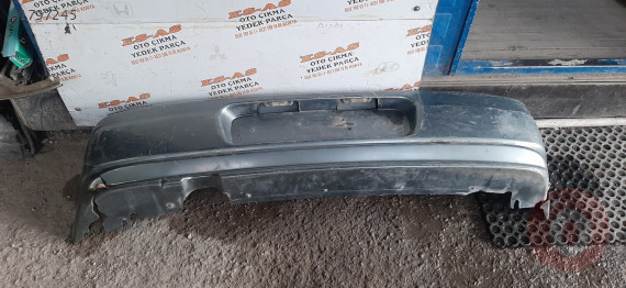 Lada Vega arka tampon 2004