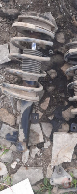 1998 peugeot partner 1.9 çıkma sol amortisör kep yay takımı