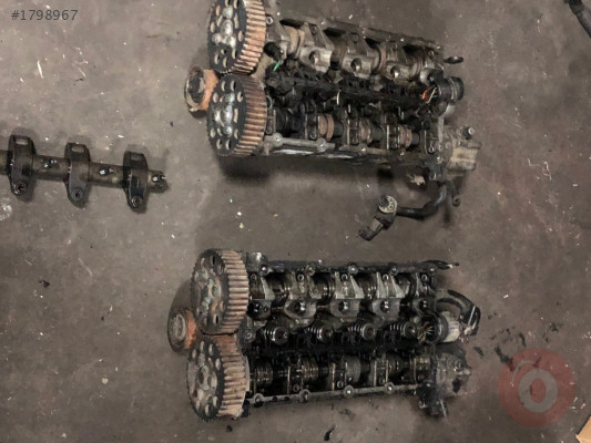 Audi passat 2.0tdi BLB BKP BRE  silindir kapak 03G103373A