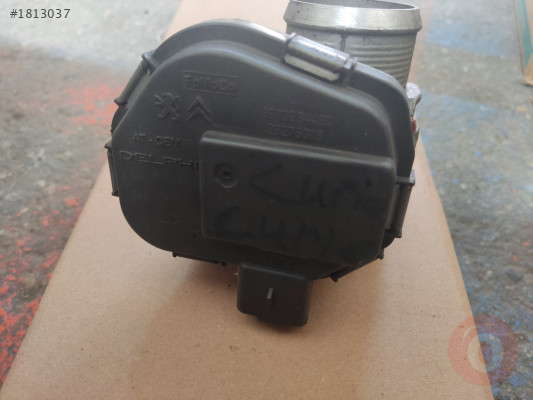 Ford Tourneo courier çıkma gaz kelebeği