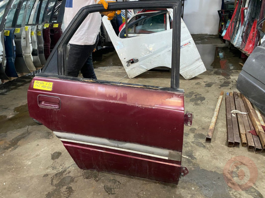 MAZDA 626 SAĞ ARKA KAPI DOLU ORJİNAL ÇIKMA TEMİZ