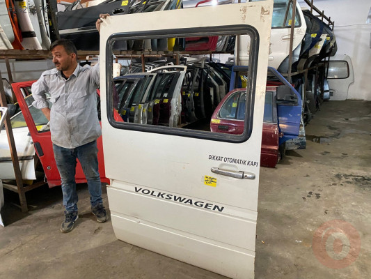 MERCEDES SPRİNTER SAĞ SÜRGÜLÜ KAPI ORJİNAL ÇIKMA