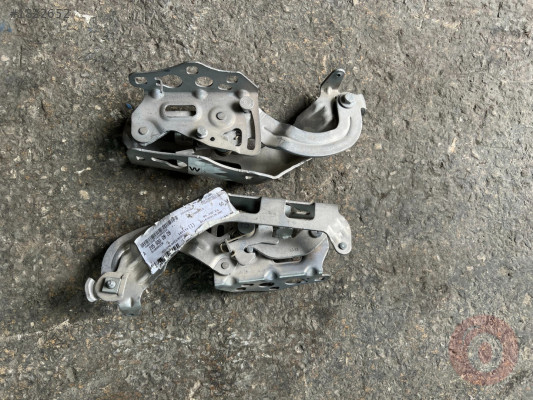 MERCEDES C205 KAPUT MENTEŞESİ 2058800828 ORJİNAL SIFIR