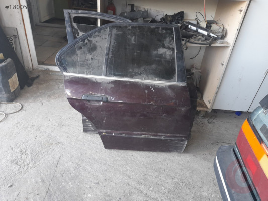 Bmw e34 sağ arka kapi