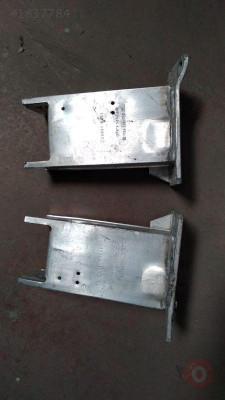 AUDI Q5 2012 2016 ÖN TAMPON DEMİRİ SAG BABA 8R0807134
