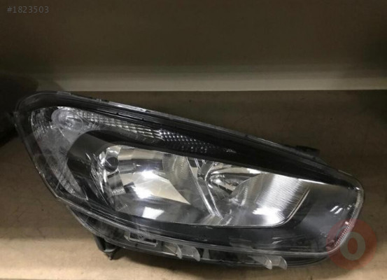 Ford courier sağ far çıkma