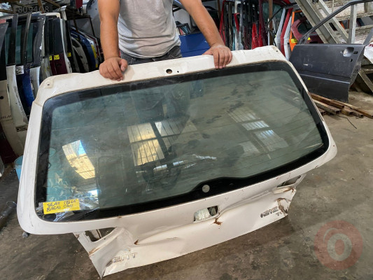 SEAT İBİZA BAGAJ KAPISI  ORJİNAL ÇIKMA TEMİZ ÜRÜN