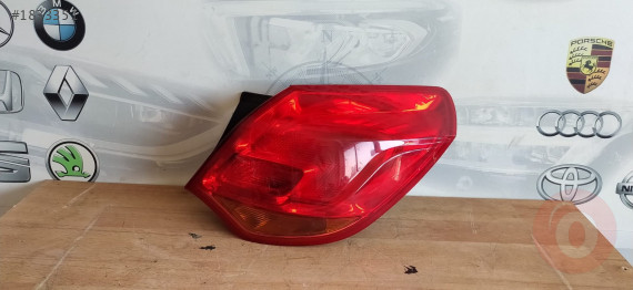 OPEL CORSA E SAĞ DIŞ STOP ÇIKMA  ORJİNAL