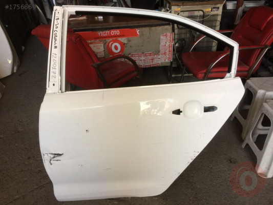 2020 Toyota corolla sol arka kapı çıkma