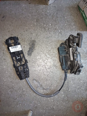 RH 45380180-GOLF 7 İÇ KAPI KİLİDİ