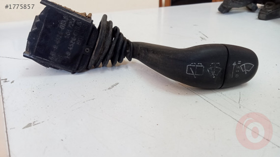 Skoda felicia çıkma silecek kolu